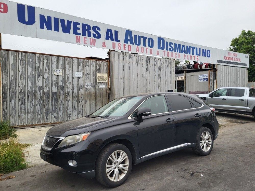 Used Lexus SUV for sale at Universal Auto Dismantling